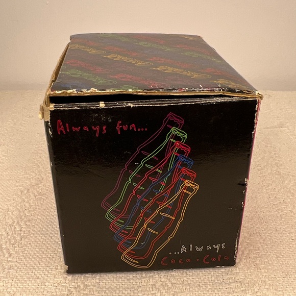 Coca Cola Collector's Coffee Mug NEW 1995 No. 169803 - Picture 8 of 8